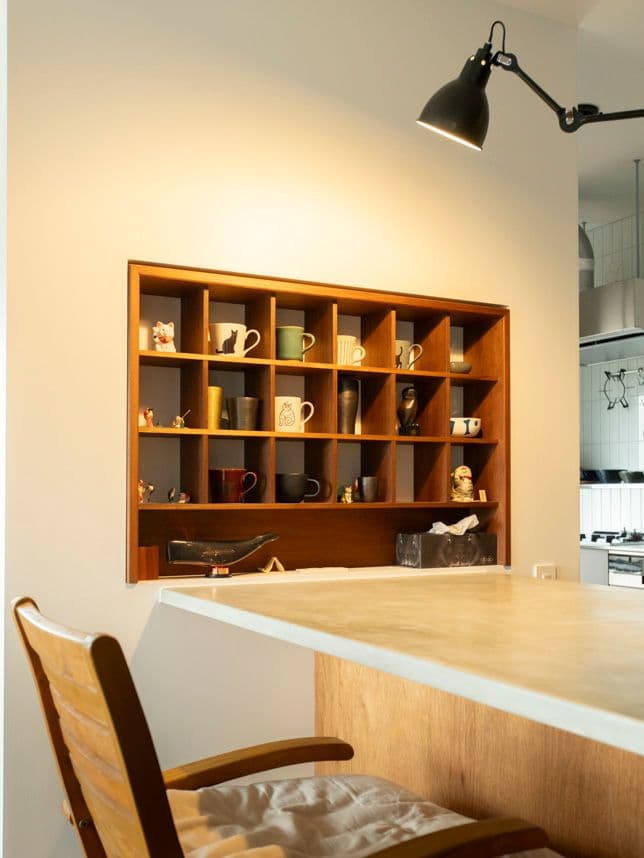 中古マンションのリノベーション後のダイニングの棚